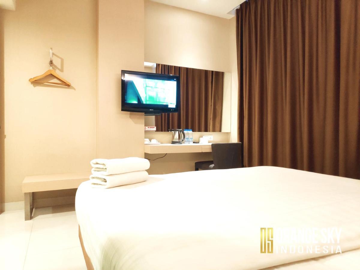 ออส โฮเต็ล แอร์พอร์ต บาตัม Hotel Batam ภายนอก รูปภาพ