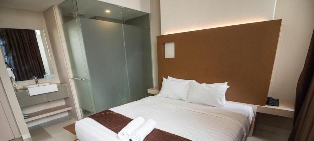 ออส โฮเต็ล แอร์พอร์ต บาตัม Hotel Batam ภายนอก รูปภาพ
